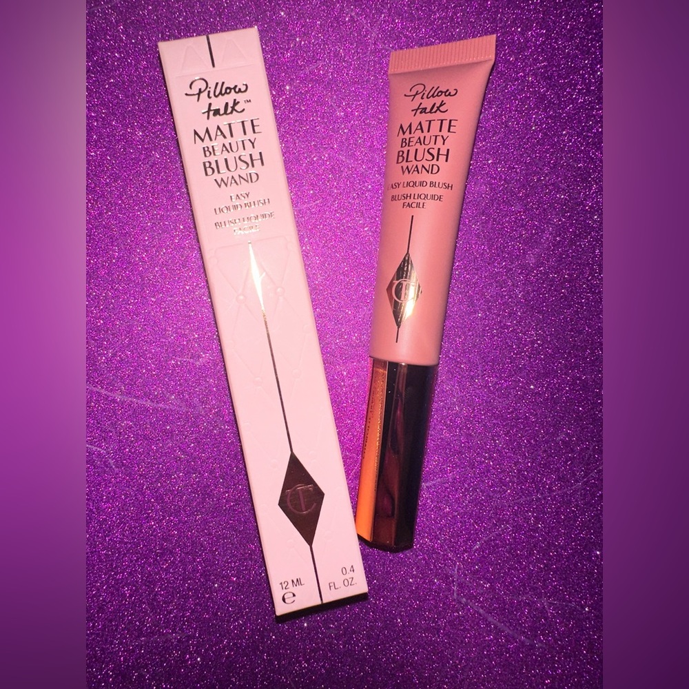 Charlotte Tilbury Matte Beauty Blush Wand in Pillow Talk